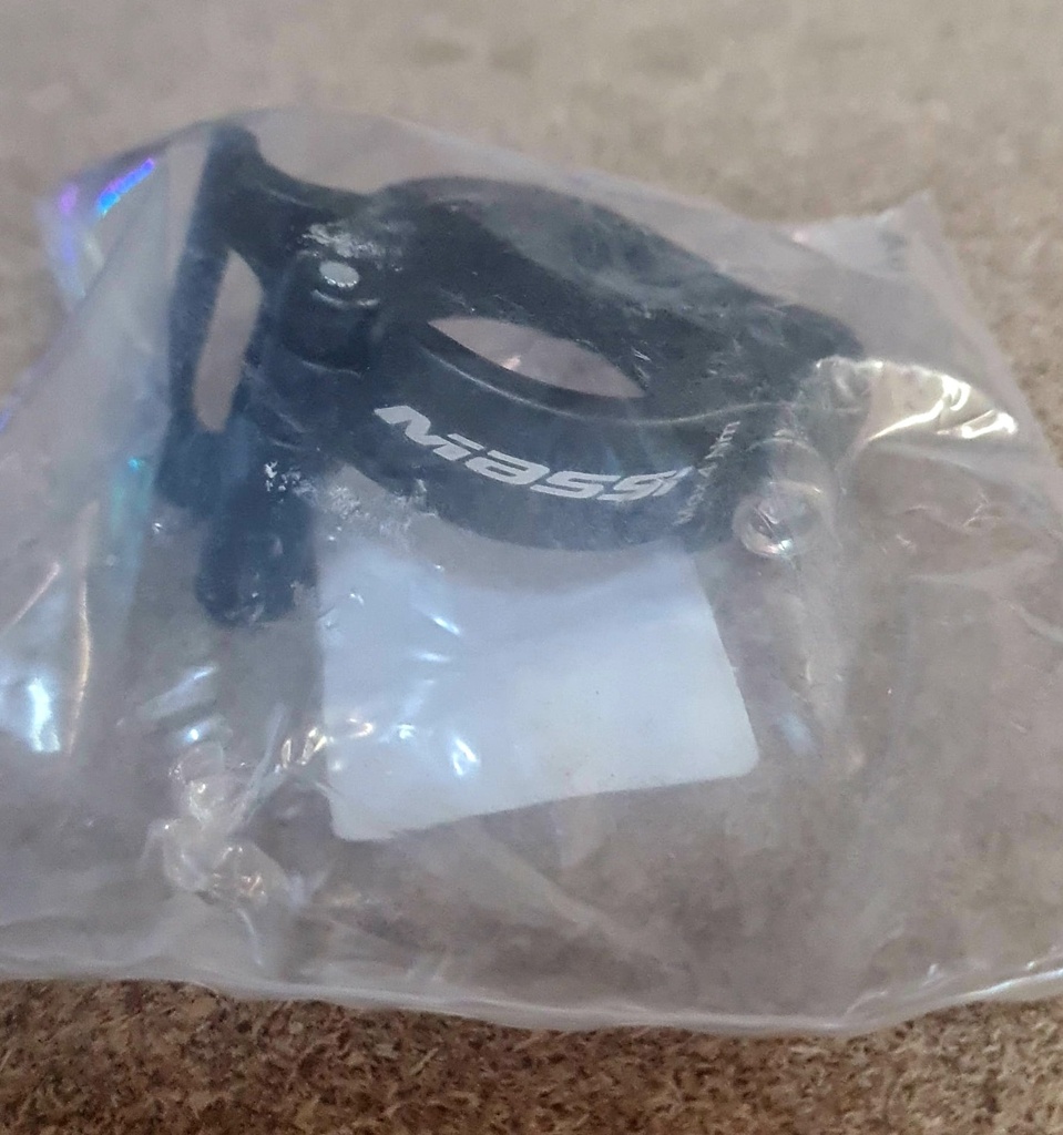 MASSI Abrazadera desviador 28.6 negra